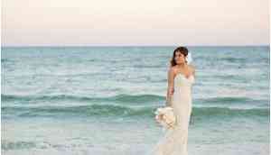 This Australian woman marries herself in after a painful break-up