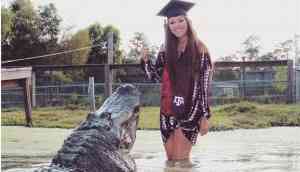 Graduation photos: Texas student poses with 14-ft-long alligator 