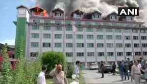 Jammu and Kashmir: Massive fire breaks out in Hotel Pamposh in Srinagar; 5 fire tenders present at the spot, rescue underway