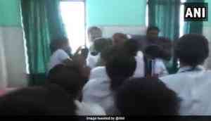 Bihar: Angry nurses beat up doctor black and blue in hospital for allegedly molesting a trainee nurse; video goes viral