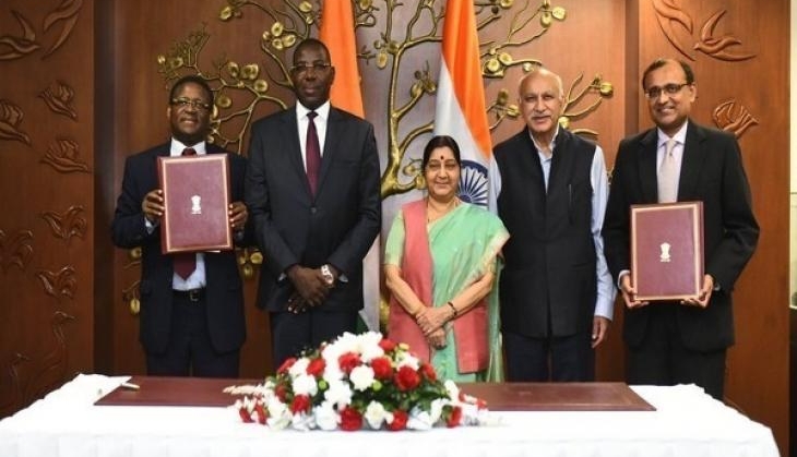 MoU signed for establishing Mahatma Gandhi Convention Centre in Niamey ...