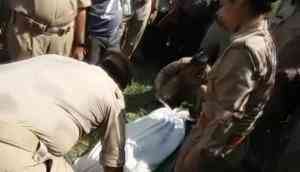 Uttar Pradesh: Shocking! 15-year-old girl beaten to death by 4 men for resisting rape; body hung from a tree