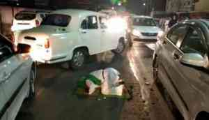 UP: Man tries to offer namaz outside CM Yogi's Secretariat for this shocking reason; arrested