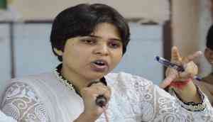 Kerala: Women rights activist Trupti Desai decided to visit Sabarimala temple amid raging sentiments against women entry