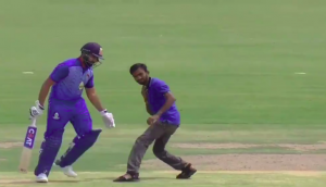 OMG! After Virat Kohli’s fan now Rohit Sharma’s fan tried to kiss and hug him during the match; see video