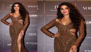 Sridevi’s daughter Janhvi Kapoor trolled brutally for wearing a revealing dress; netizans said, ‘you look like a pornstar’