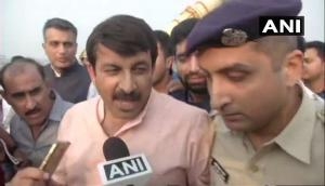 Signature Bridge scuffle: Arvind Kejriwal named as accused in Manoj Tiwari's FIR