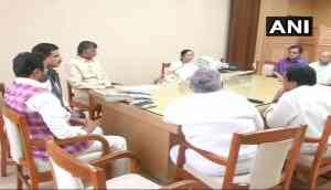 Lok Sabha Election 2019: Chandrababu Naidu postpones Opposition conclave after meeting Mamata Banerjee in Kolkata