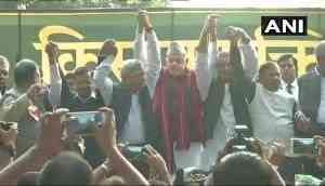 Kisan Mukti March: At the behest of farmer protest, Opposition leaders showcase unity, Kejriwal says, '2019 mein ye kisaan qayamat dha denge'