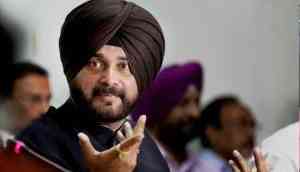 Navjot Singh Sidhu slapped with Rs 1000 defamation case by Zee News over defamatory and false allegations