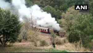 Himachal Pradesh: Fire catches in Himalayan Queen express in Solan, 200 passengers on board are safe