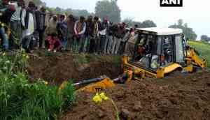 MP: 2-year-old girl falls into a 70-feet deep borewell in Singrauli's Kerhar village; rescue underway