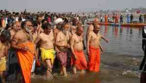 Shashi Tharoor takes Hindi jibe at UP CM Yogi Adityanath over his holy dip in Sangam; says, ‘Iss Sangam mein sab nange hain