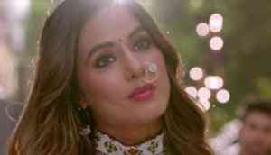 'Hi' or 'Bye,' What is Kamolika aka Hina Khan of Kasautii Zindagi Kay 2 is upto?