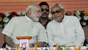 Modi, Nitish Kumar share stage at Sankalp rally; PM says 'Chaukidar Chaukanna hai'