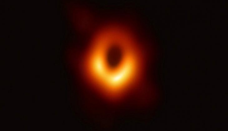 Astrónomos toman una foto del agujero negro en el centro de la Vía Láctea