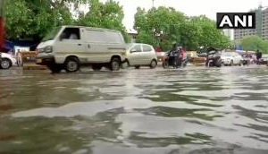 Mumbai witnesses heavy rains, warning issued for next 24 hours; latest updates