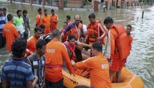 Heavy rains in Mumbai & Thane, Mahalaxmi Exp stranded on tracks; NDRF rescues 500 passengers