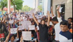 Rajasthan: Unemployed youths gherao Staff Selection Board office in Jaipur