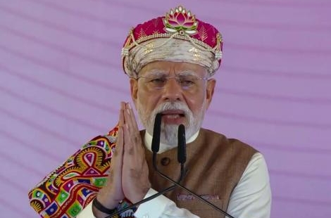 PM Modi inaugurates PM Mitra Park in MP, hails legacy of Maheshwari sarees