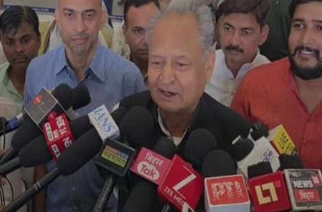 'No dispute in Mahagathbandhan, differences over 5-10 seats normal': Ashok Gehlot in Patna